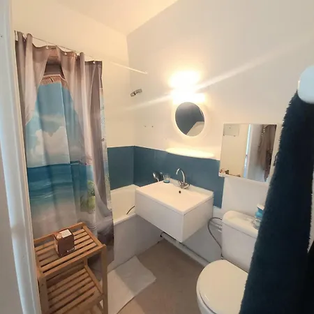 Les Embruns Vue Sur La *