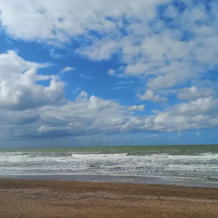 Les Embruns Vue Sur La *